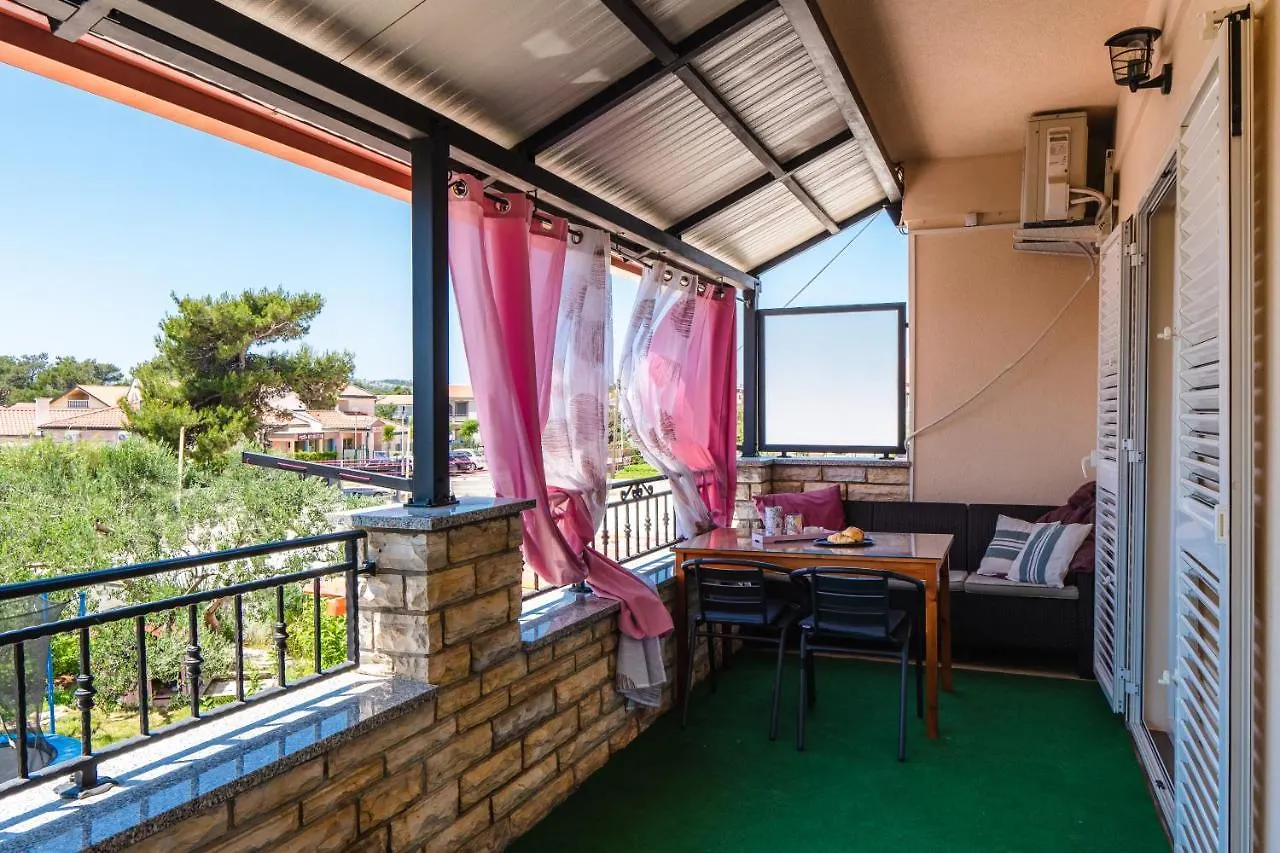Apartment Olea Vir